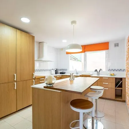Holiday home Adosado Jacuzzi Urb La Canada Torremolinos